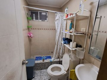 VENTA CASA 2 PISOS EN EL CORAZON COMERCIAL DE QUILICURA