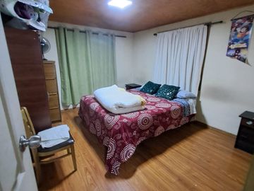 VENTA CASA 2 PISOS EN EL CORAZON COMERCIAL DE QUILICURA