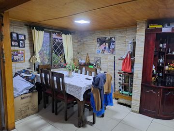 VENTA CASA 2 PISOS EN EL CORAZON COMERCIAL DE QUILICURA