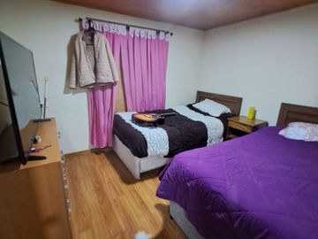 VENTA CASA 2 PISOS EN EL CORAZON COMERCIAL DE QUILICURA