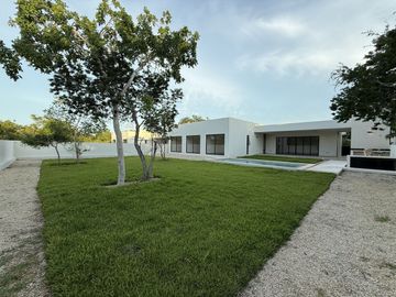 Casa en Venta en Privada Dzidzil-ha 1 Piso Entrega Inmediata