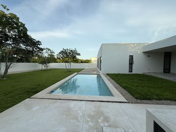 Casa en Venta en Privada Dzidzil-ha 1 Piso Entrega Inmediata