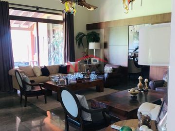 RESIDENCIA ESTILO MÉXICO CONTEMPORÁNEO EN VENTA