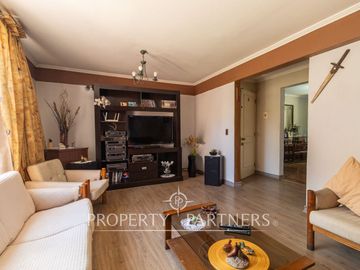 ¡Oportunidad única! Hermosa casa en venta en Lago Cochrane, La Florida.
