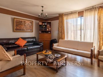¡Oportunidad única! Hermosa casa en venta en Lago Cochrane, La Florida.