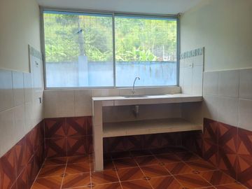 Propiedad en venta en Atacames 8 Departamentos  Apto para AIRBNB