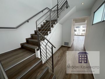 Duplex en San Borja con Enorme Terraza
