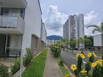 VENTA de CASAS en DOSQUEBRADAS