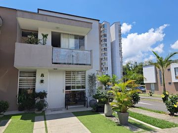 VENTA de CASAS en DOSQUEBRADAS