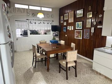 Casa en  Lomas de Zamora