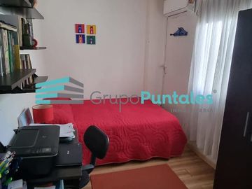 Casa en Burzaco sobre calle Alsina, con 4 ambientes, apta crédito, con escritura