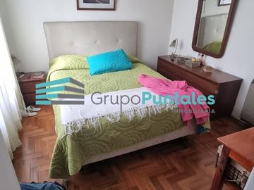 Casa en Burzaco sobre calle Alsina, con 4 ambientes, apta crédito, con escritura
