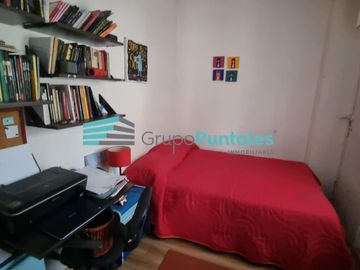 Casa en Burzaco sobre calle Alsina, con 4 ambientes, apta crédito, con escritura
