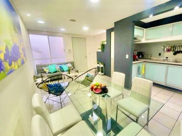 Venta Casa amueblada en Condominio con alberca.
