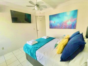 Venta Casa amueblada en Condominio con alberca.