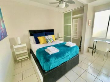 Venta Casa amueblada en Condominio con alberca.