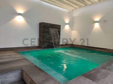 Vívelo todo: Piscina temperada, doble terraza , vista al parque en Chacarilla