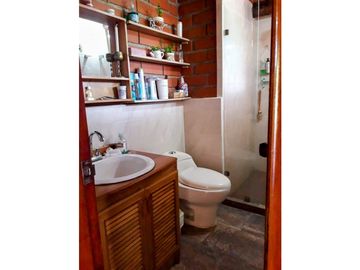 Venta de Finca en Marinilla, amoblada, rústica y con sabor a campo.