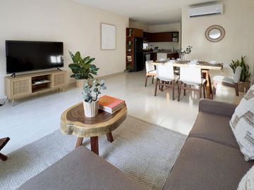 RINCON DEL CONCHAL, Casa en VENTA con recamara en planta baja, jardin, en conjunto y seguridad