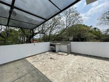 Casa en Fraccionamiento Pedregal de las Fuentes