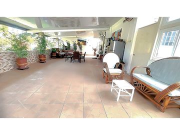 Venta de Casas con piscina en Aguadulce