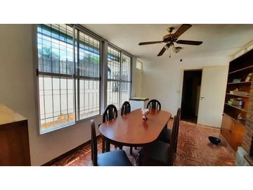 Casa 6 Ambientes, Castelar Sur APTA CREDITO
