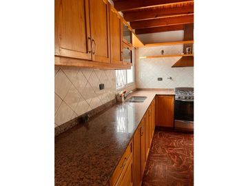 Casa 6 Ambientes, Castelar Sur APTA CREDITO