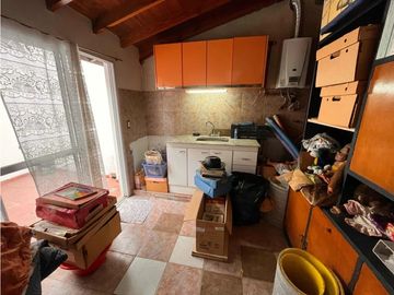 Casa 6 Ambientes, Castelar Sur APTA CREDITO
