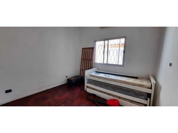 Casa 6 Ambientes, Castelar Sur APTA CREDITO