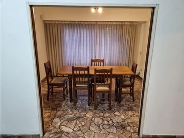 Casa  4 Ambientes Castelar Norte