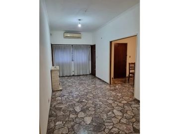 Casa  4 Ambientes Castelar Norte