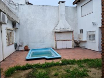 Casa  4 Ambientes Castelar Norte