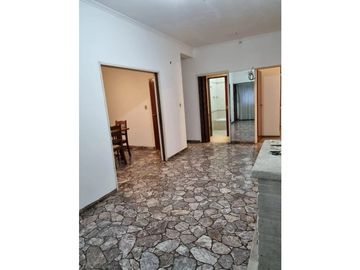Casa  4 Ambientes Castelar Norte