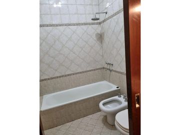 Casa  4 Ambientes Castelar Norte
