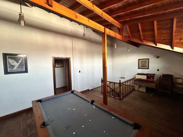 CASA 5 AMBIENTES VENTA EN LUIS GUILLÓN CON PARQUE