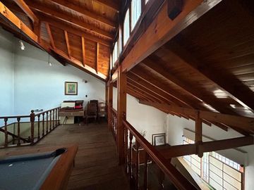 CASA 5 AMBIENTES VENTA EN LUIS GUILLÓN CON PARQUE