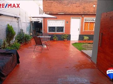 CASA PH 3 AMBIENTES CENTRO BERAZATEGUI CON COCHERA
