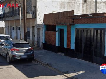 CASA PH 3 AMBIENTES CENTRO BERAZATEGUI CON COCHERA