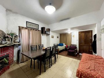 VENTA CASA 3 AMB CON TERRENO 400 MT2 EN GARIN