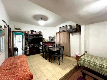 VENTA CASA 3 AMB CON TERRENO 400 MT2 EN GARIN