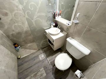 VENTA CASA 3 AMB CON TERRENO 400 MT2 EN GARIN