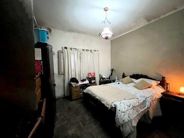 VENTA CASA 3 AMB CON TERRENO 400 MT2 EN GARIN