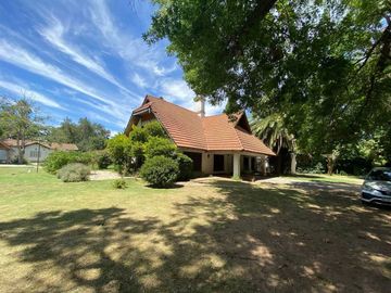 VENTA CASA QUINTA PILAR -EMPRENDIMIENTO COMERCIAL-