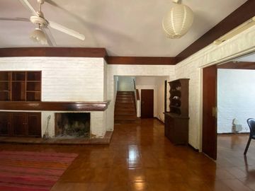 VENTA CASA QUINTA PILAR -EMPRENDIMIENTO COMERCIAL-