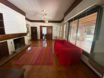 VENTA CASA QUINTA PILAR -EMPRENDIMIENTO COMERCIAL-