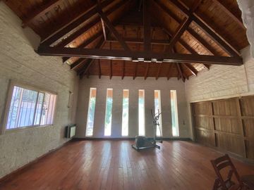 VENTA CASA QUINTA PILAR -EMPRENDIMIENTO COMERCIAL-
