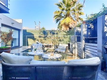 Casa en Venta en a pasos de colegio manquehue