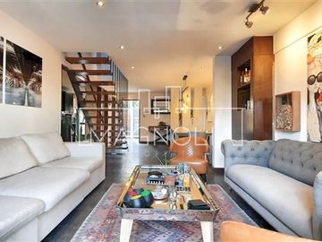Casa en Venta en a pasos de colegio manquehue