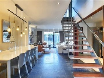 Casa en Venta en a pasos de colegio manquehue