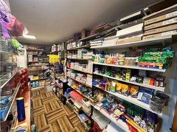 Venta casa comercial excelente oportunidad